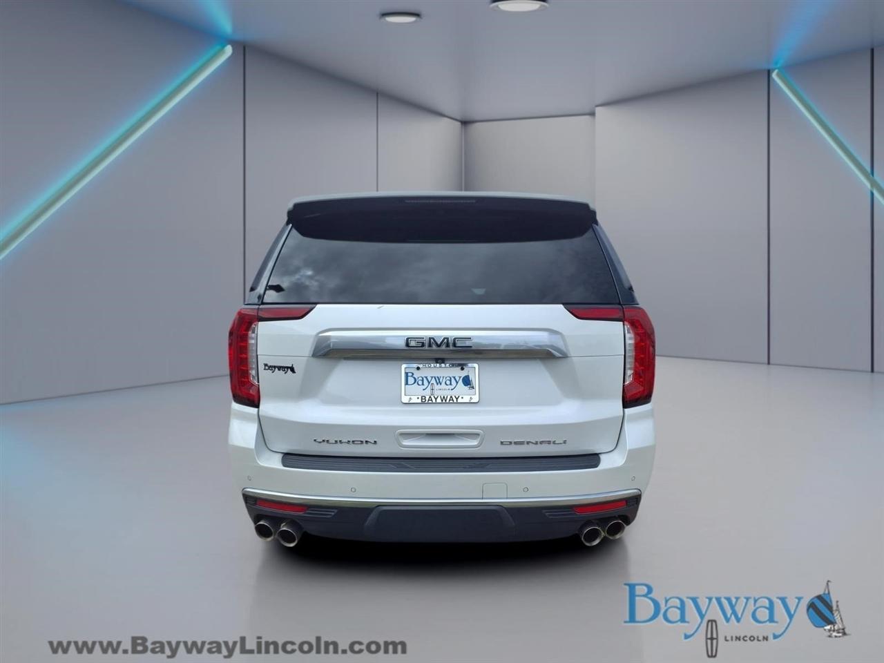 GMC Yukon XL Denali 4WD 2022
