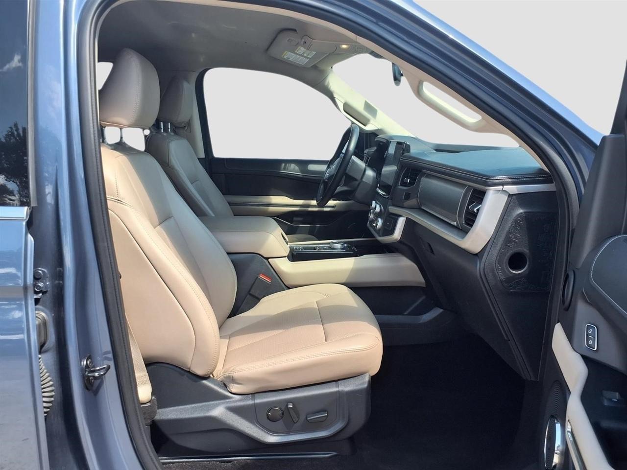 Ford Expedition MAX XLT 2022