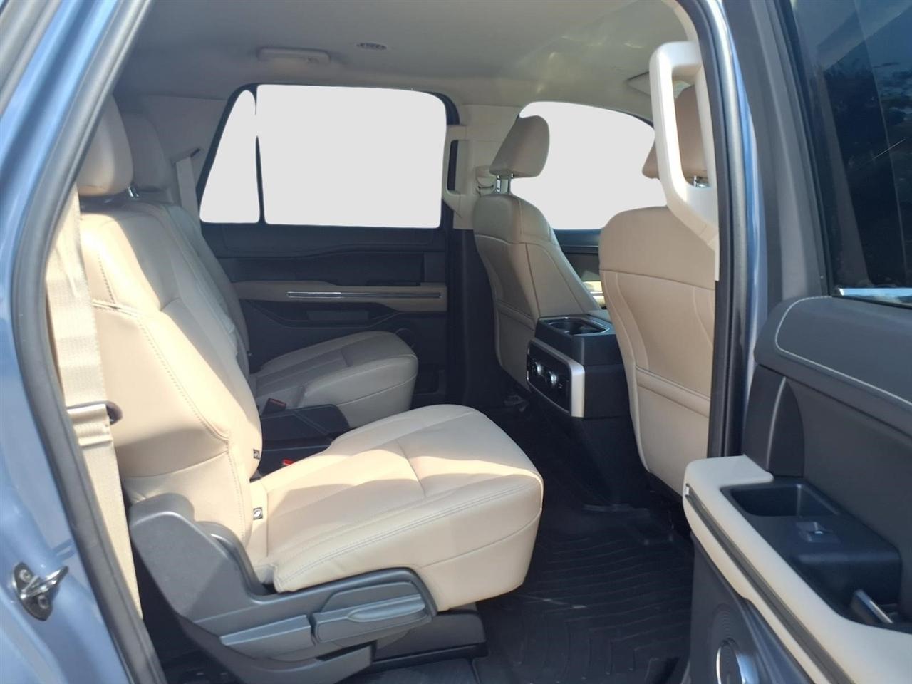 Ford Expedition MAX XLT 2022
