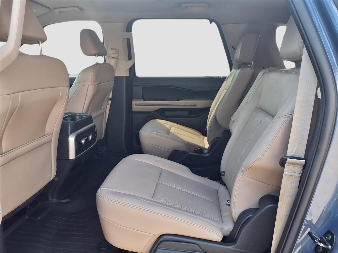 Ford Expedition MAX XLT 2022