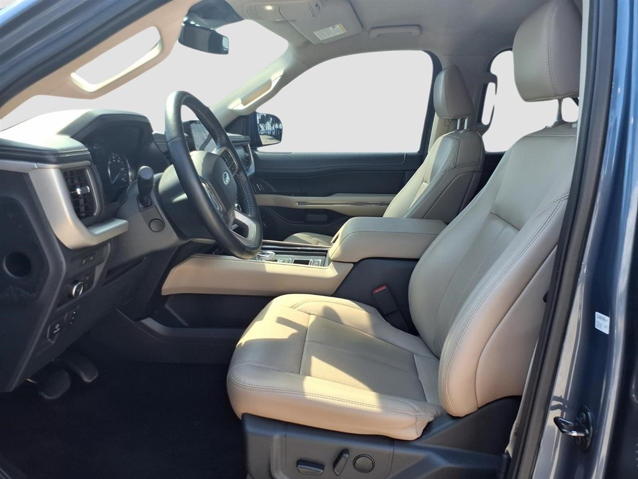 Ford Expedition MAX XLT 2022