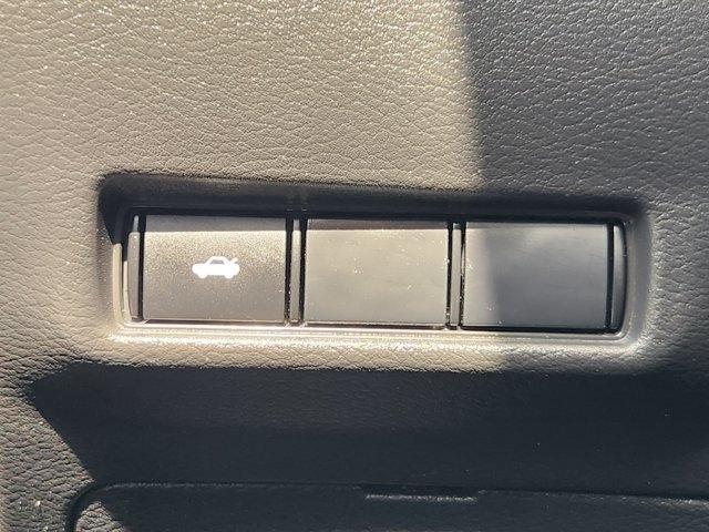 Nissan Sentra SR 2026