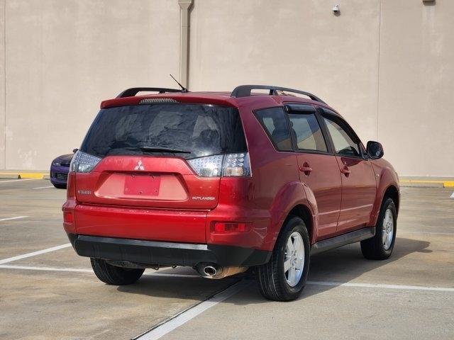 Mitsubishi Outlander ES 2WD 2010