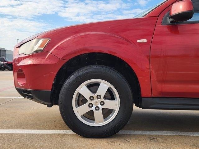 Mitsubishi Outlander ES 2WD 2010