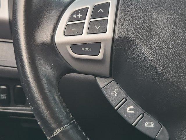 Mitsubishi Outlander ES 2WD 2010