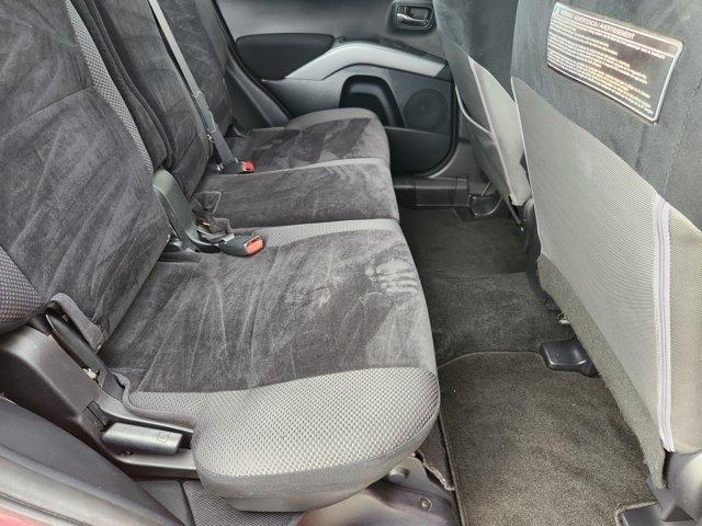 Mitsubishi Outlander ES 2WD 2010