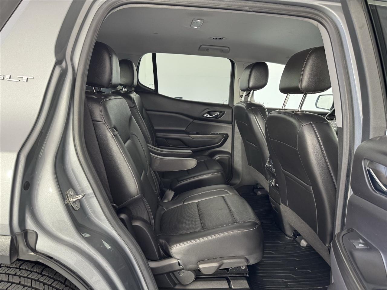 GMC Acadia SLT 2023