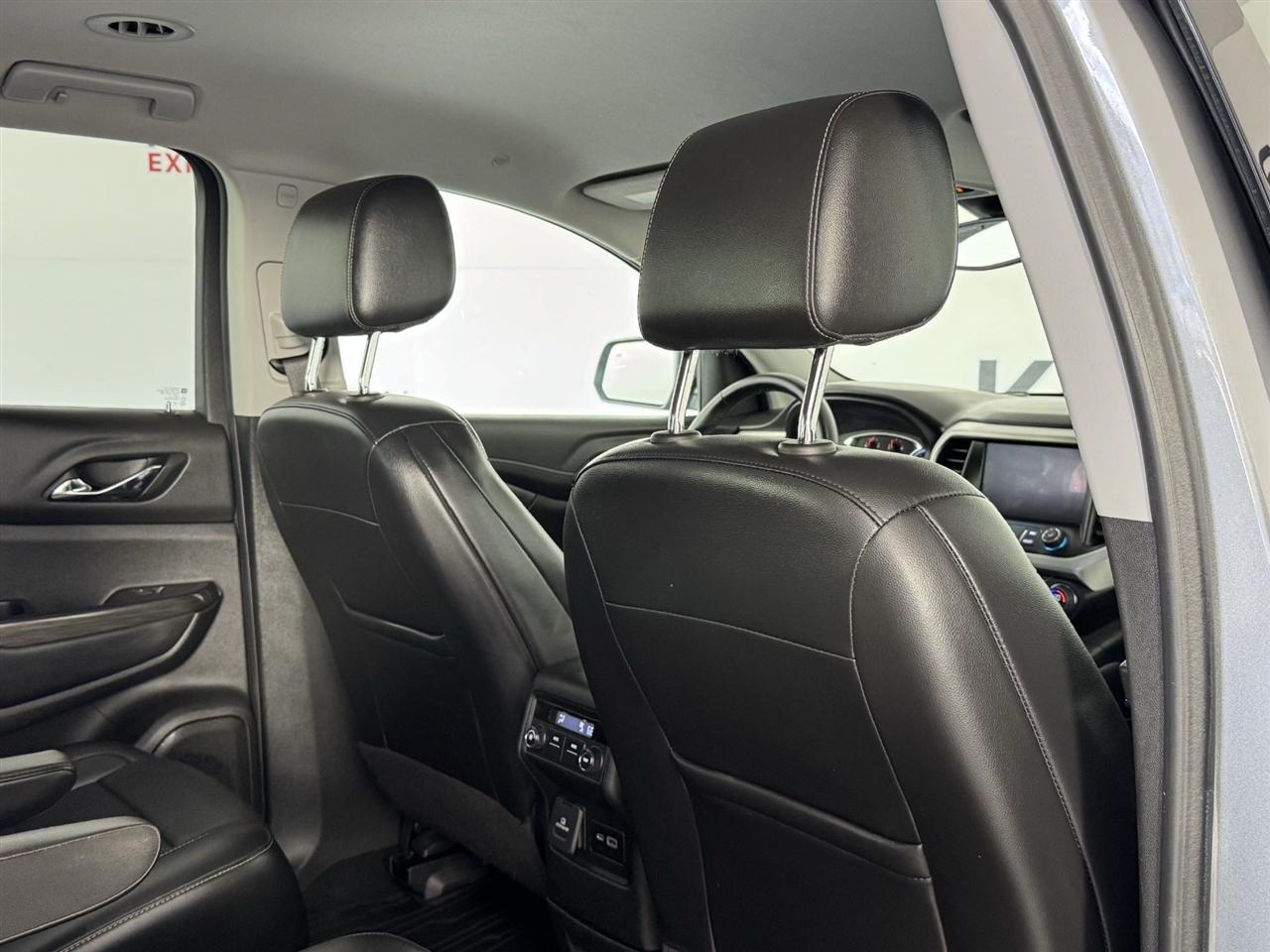 GMC Acadia SLT 2023