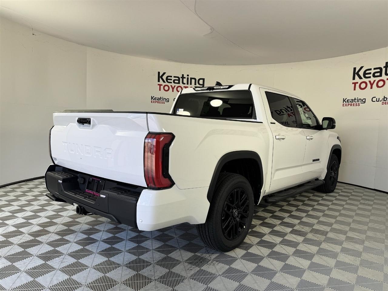 Toyota Tundra Limited CrewMax 2WD 2026