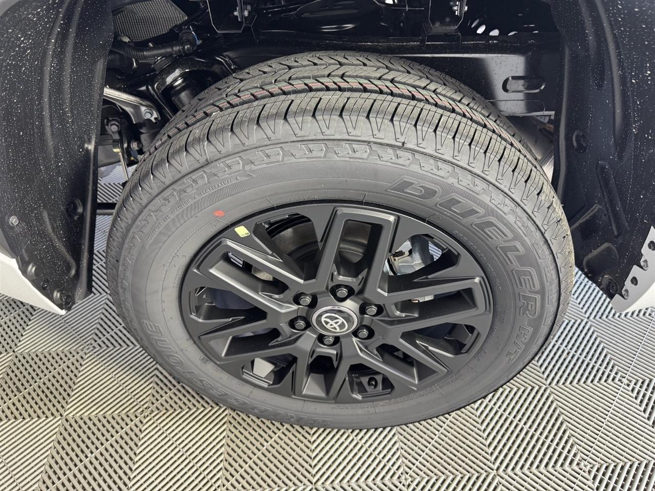 Toyota Tundra Limited CrewMax 2WD 2026