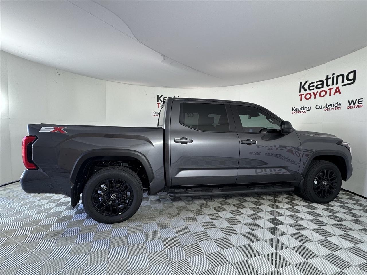 Toyota Tundra SR5 CrewMax 2WD 2026