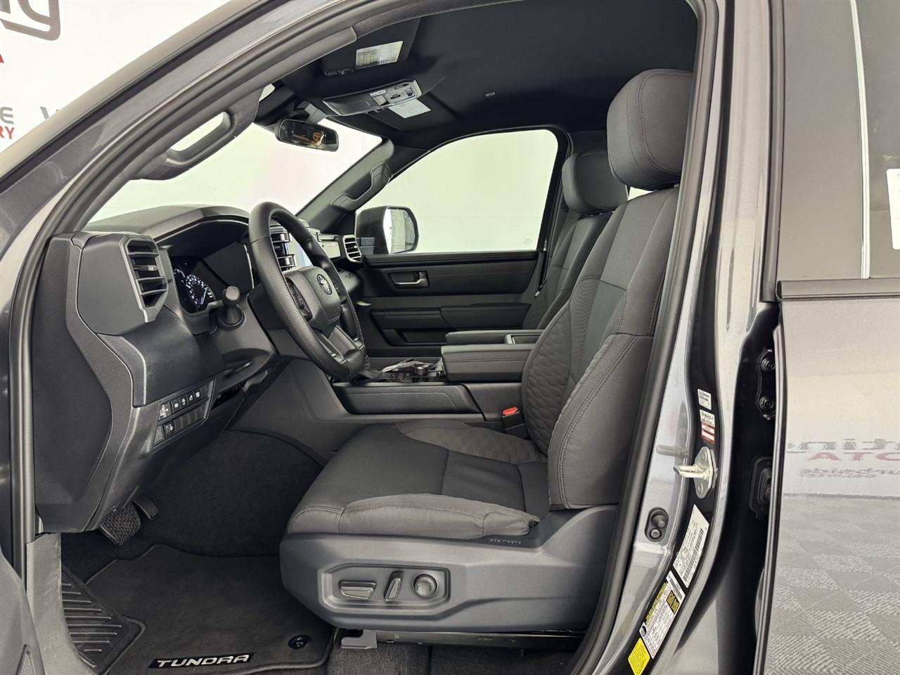 Toyota Tundra SR5 CrewMax 2WD 2026
