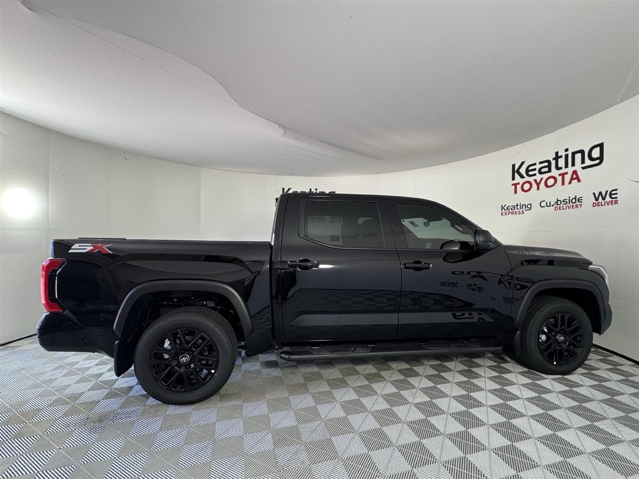 Toyota Tundra SR5 CrewMax 2WD 2026