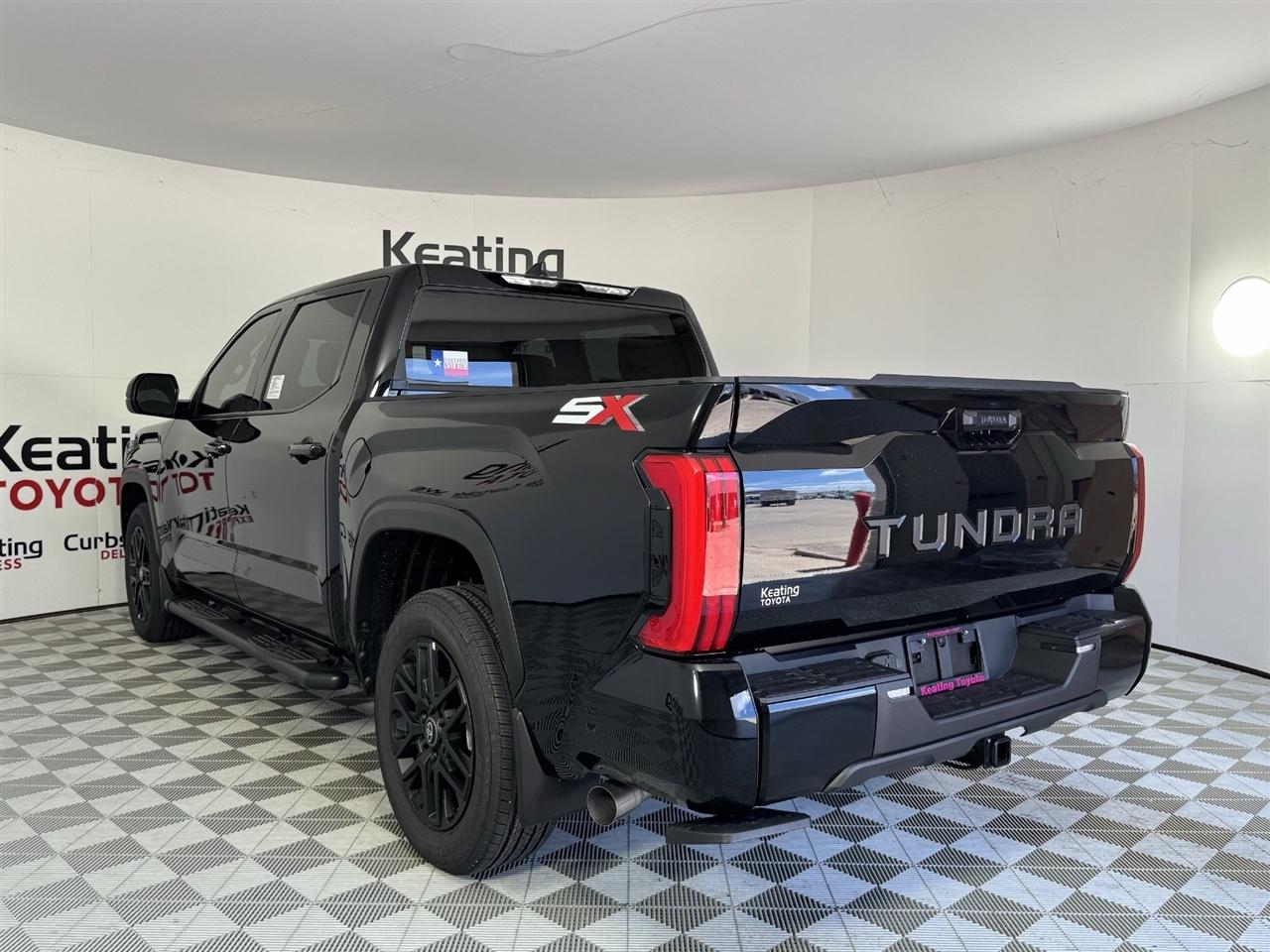 Toyota Tundra SR5 CrewMax 2WD 2026