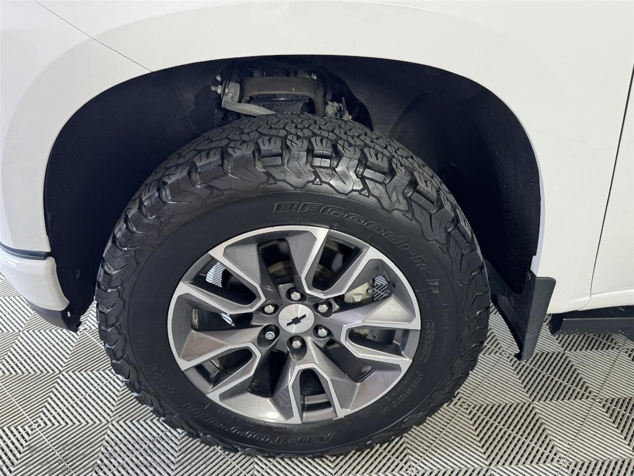 Chevrolet Silverado 1500 RST Crew Cab 4WD 2021