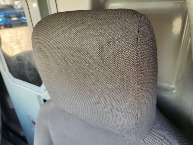 Ford Econoline E-350 Super Duty 2023