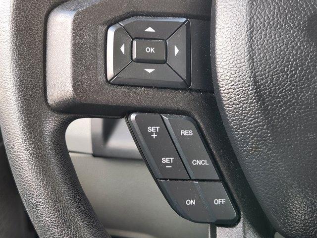 Ford Econoline E-350 Super Duty 2023