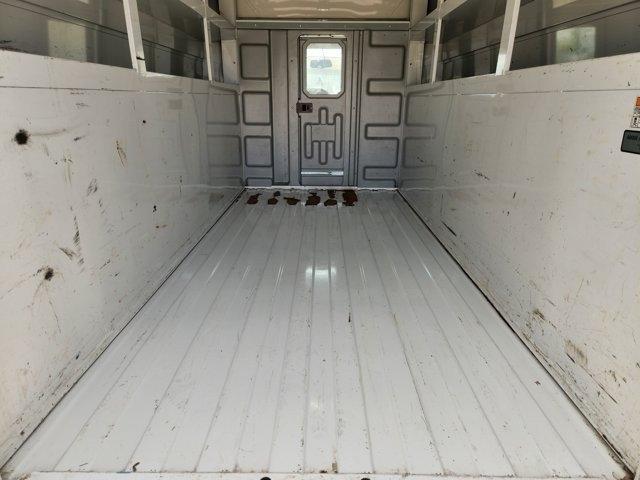 Ford Econoline E-350 Super Duty 2023