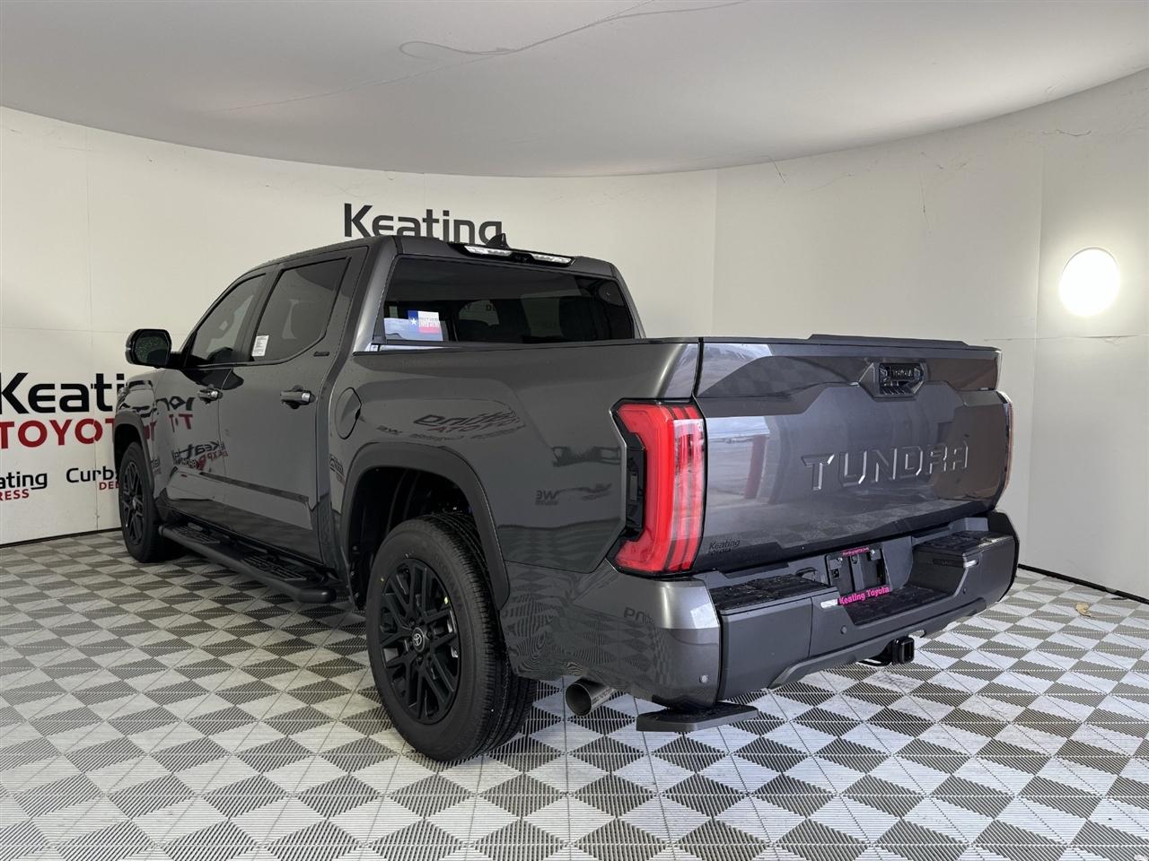 Toyota Tundra Limited CrewMax 2WD 2026