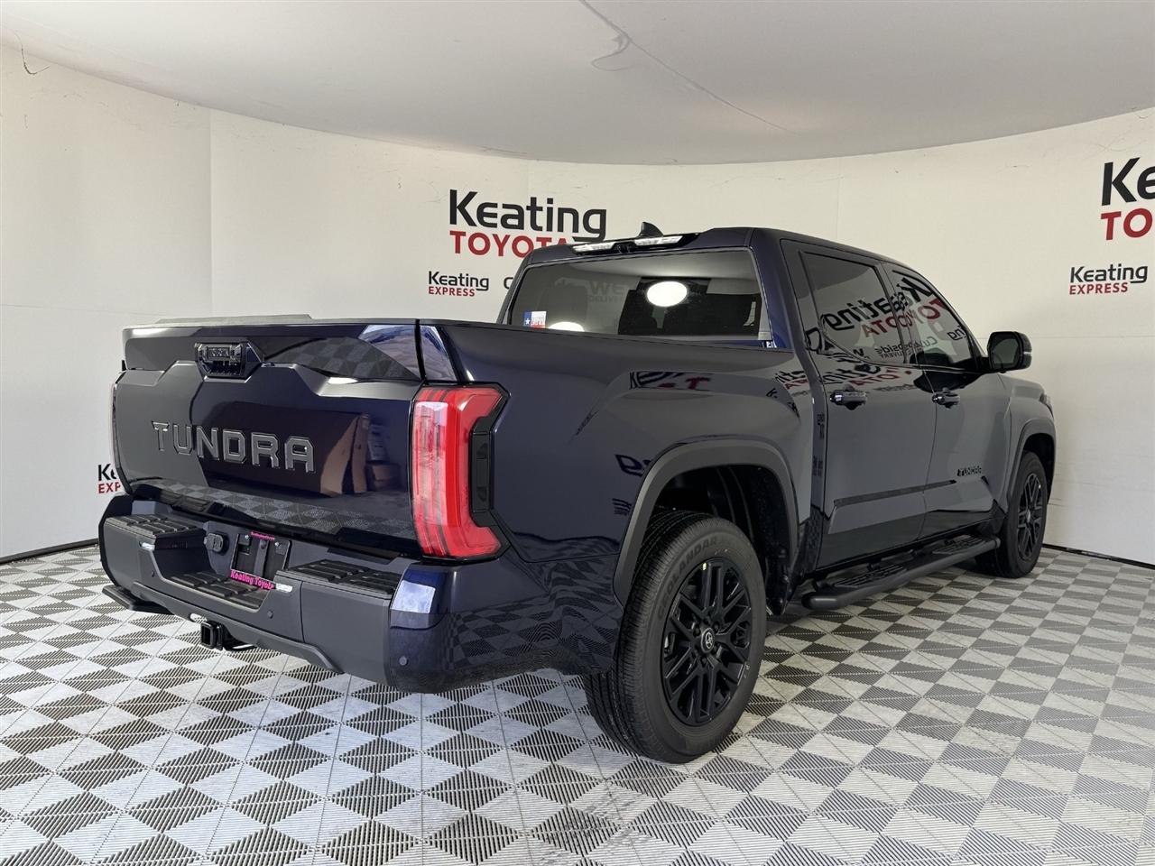Toyota Tundra Limited CrewMax 2WD 2026