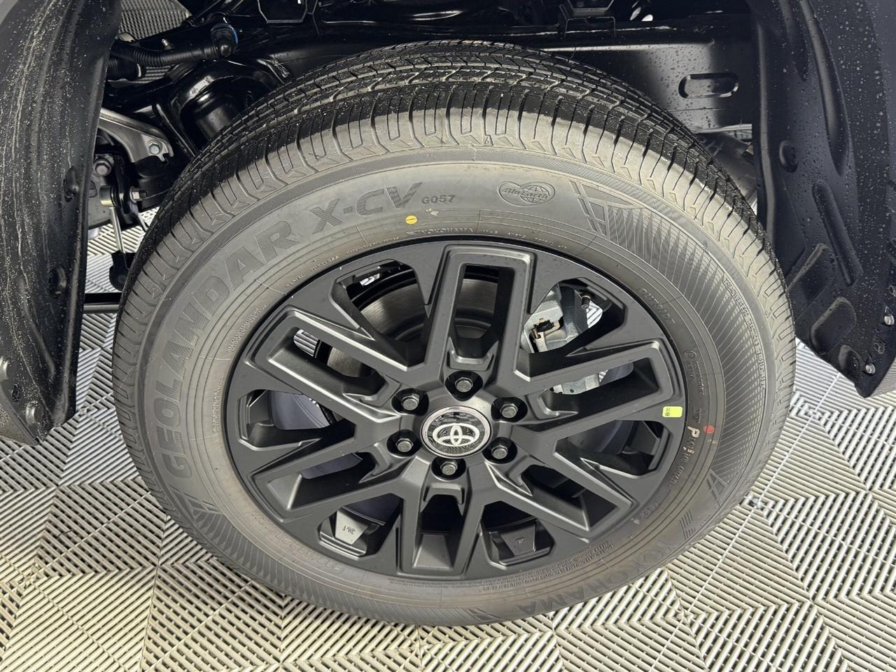 Toyota Tundra Limited CrewMax 2WD 2026