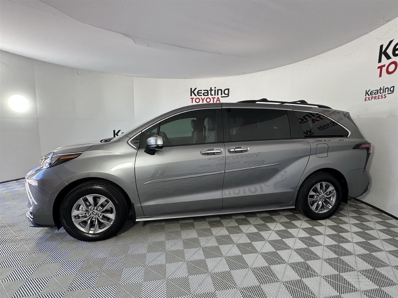 Toyota Sienna XLE 7-Passenger 2026