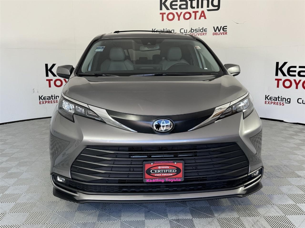 Toyota Sienna XLE 7-Passenger 2026