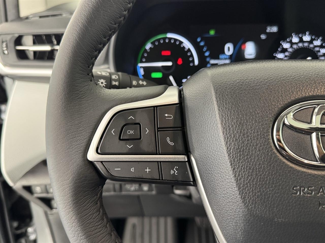 Toyota Sienna XLE 7-Passenger 2026