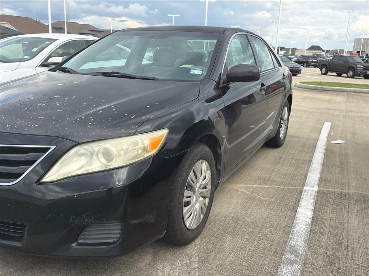Toyota Camry LE 6-Spd AT 2011