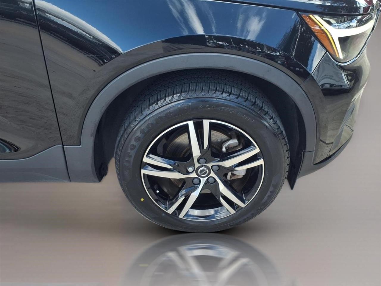 Volvo XC40 B4 Core 2023