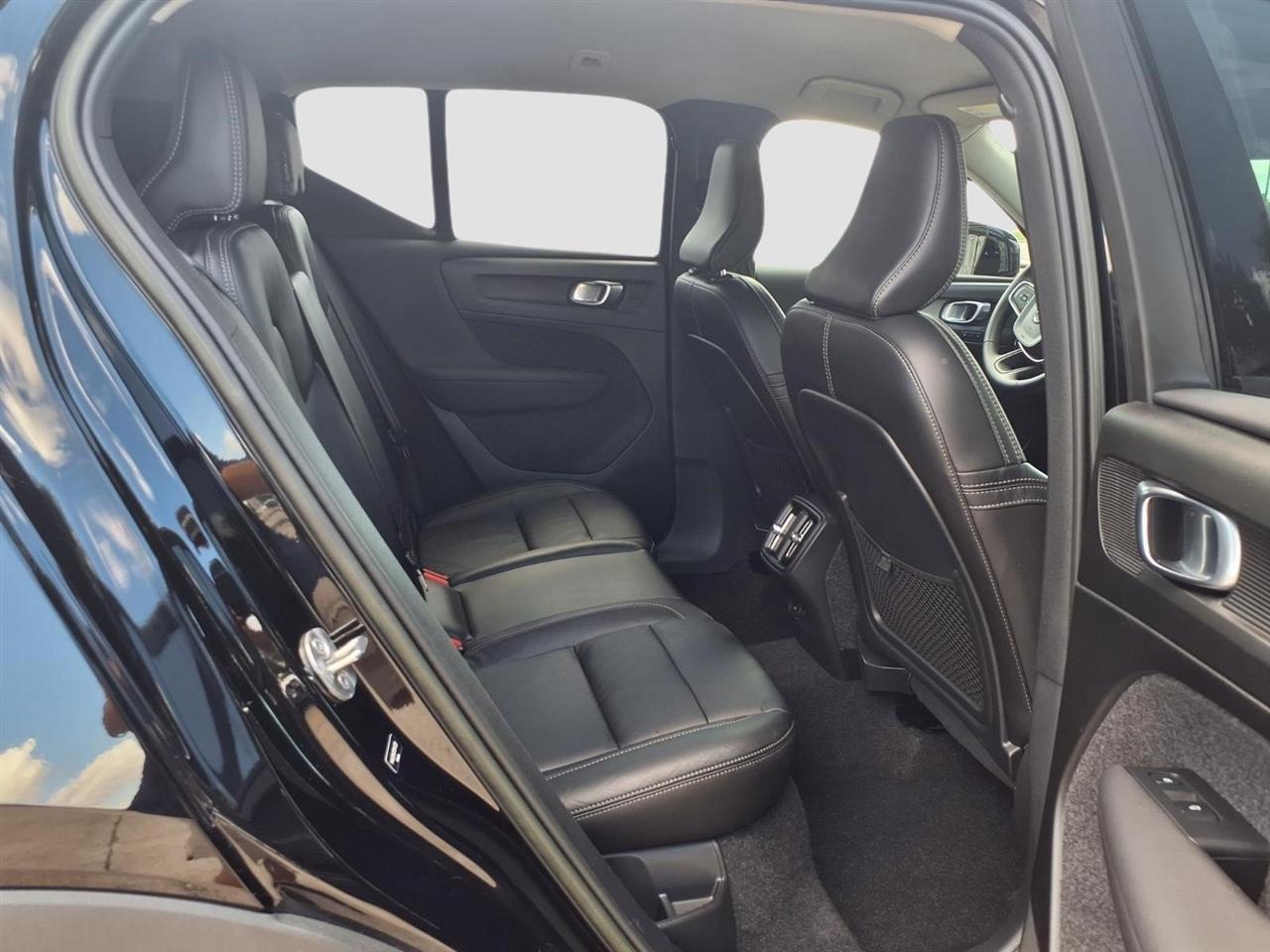 Volvo XC40 B4 Core 2023