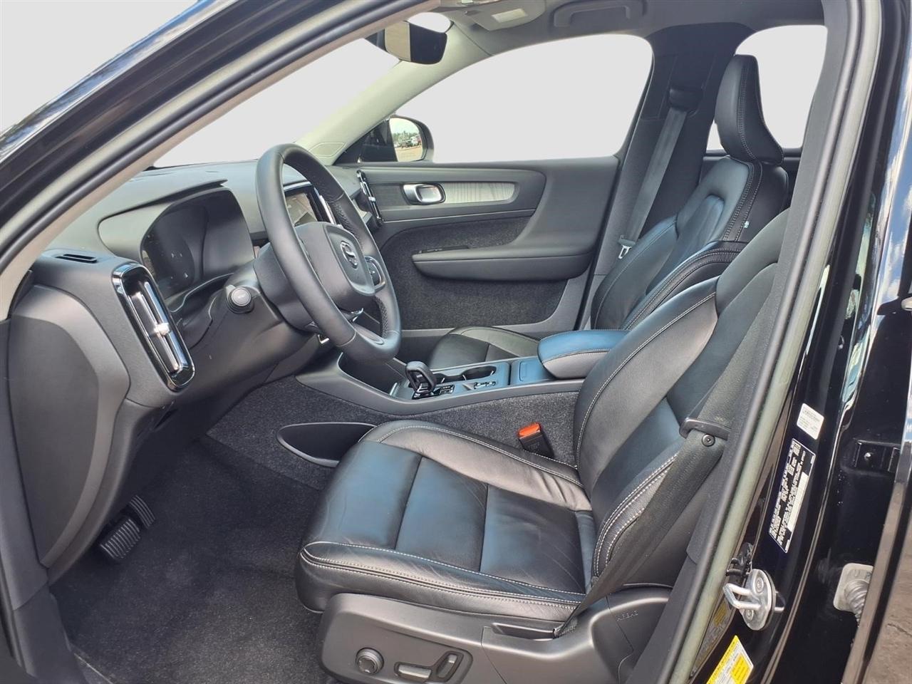 Volvo XC40 B4 Core 2023