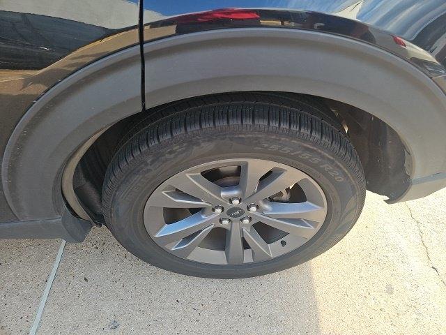 Ford Explorer XLT 2022