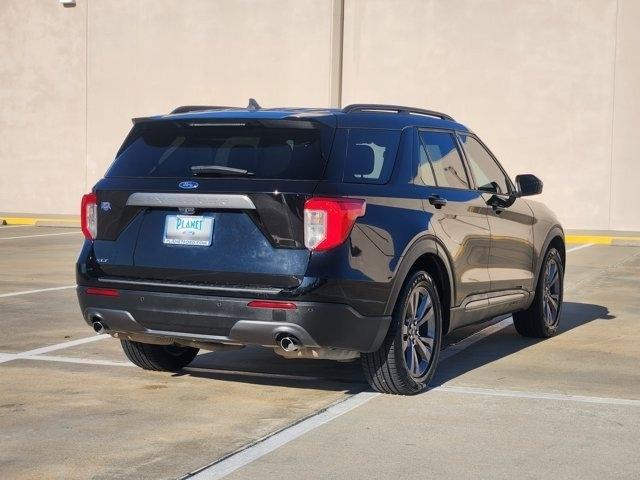 Ford Explorer XLT 2022
