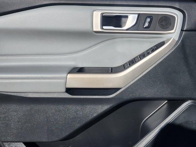 Ford Explorer XLT 2022
