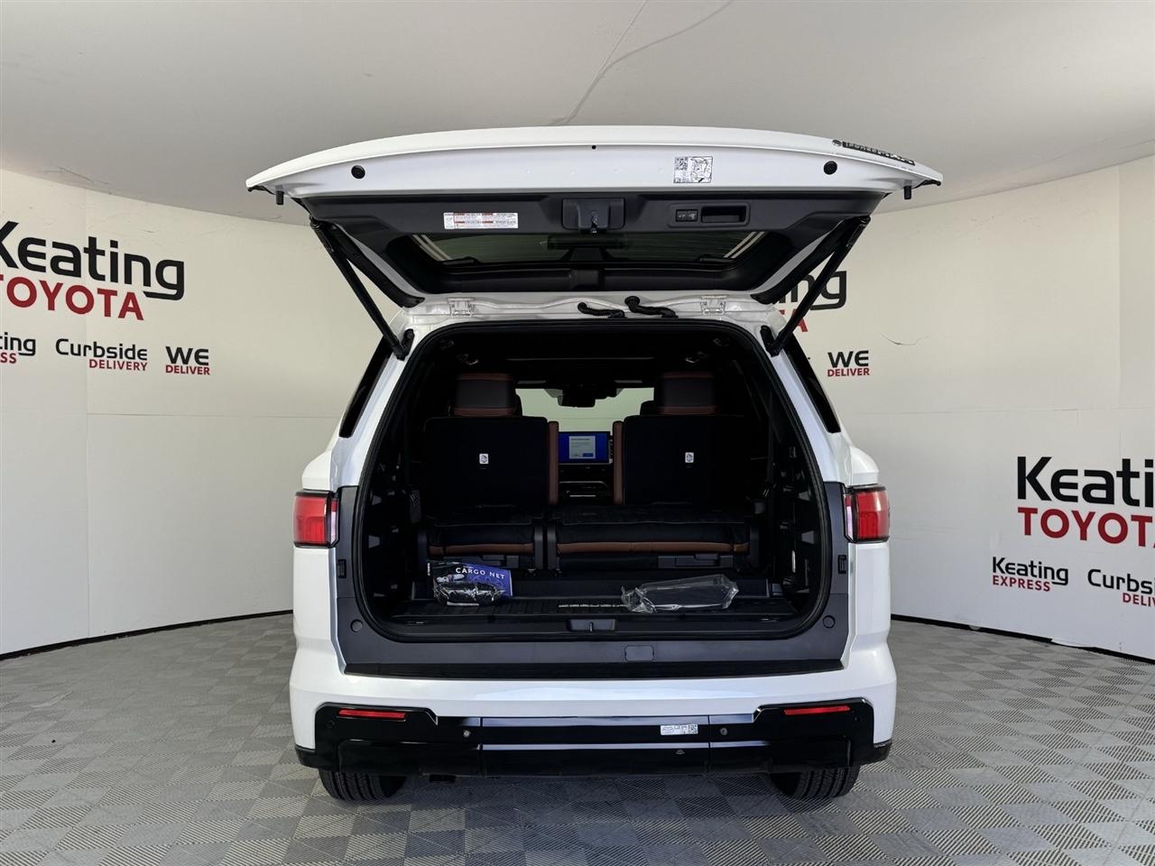 Toyota Sequoia TRD Pro 4WD 2026