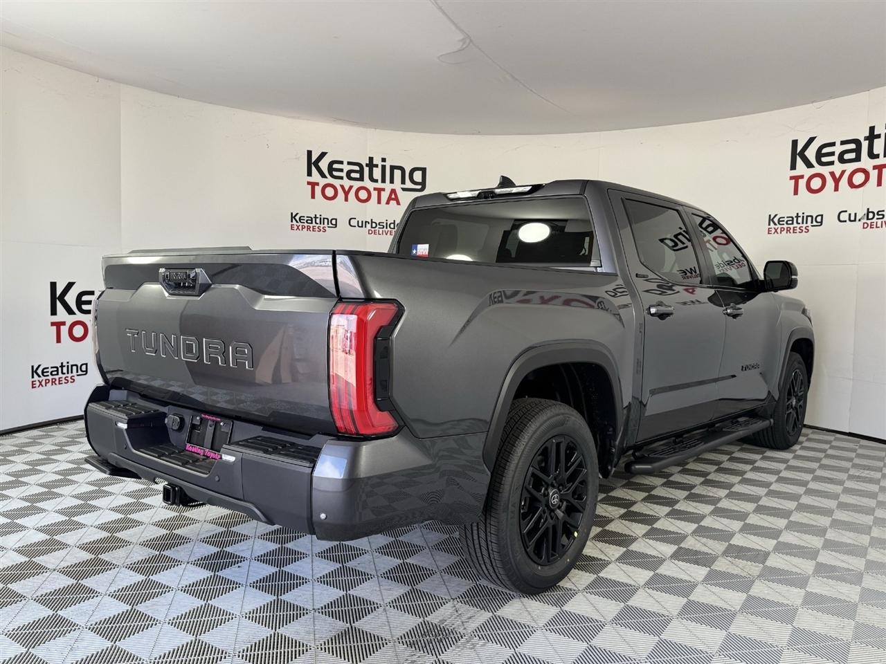 Toyota Tundra Limited CrewMax 2WD 2026