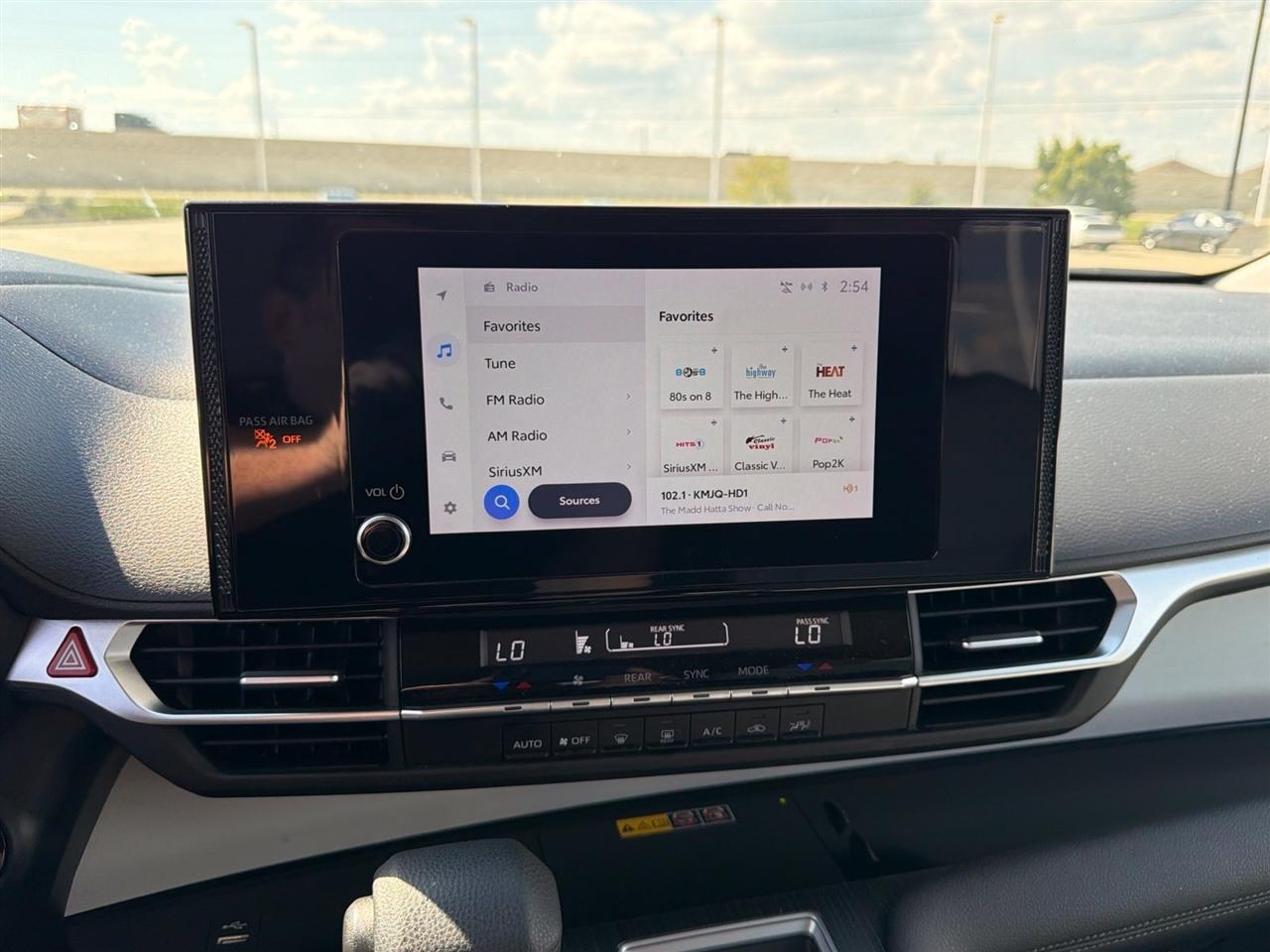 Toyota Sienna LE 8-Passenger 2025