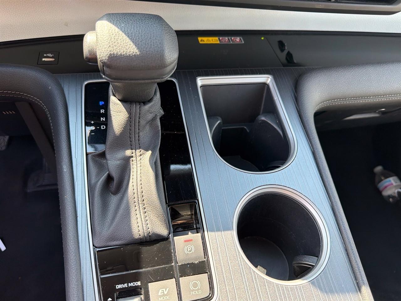 Toyota Sienna LE 8-Passenger 2025