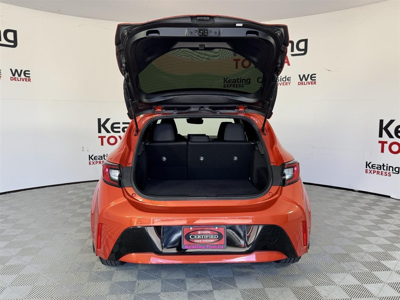 Toyota Corolla SE Hatchback 2025