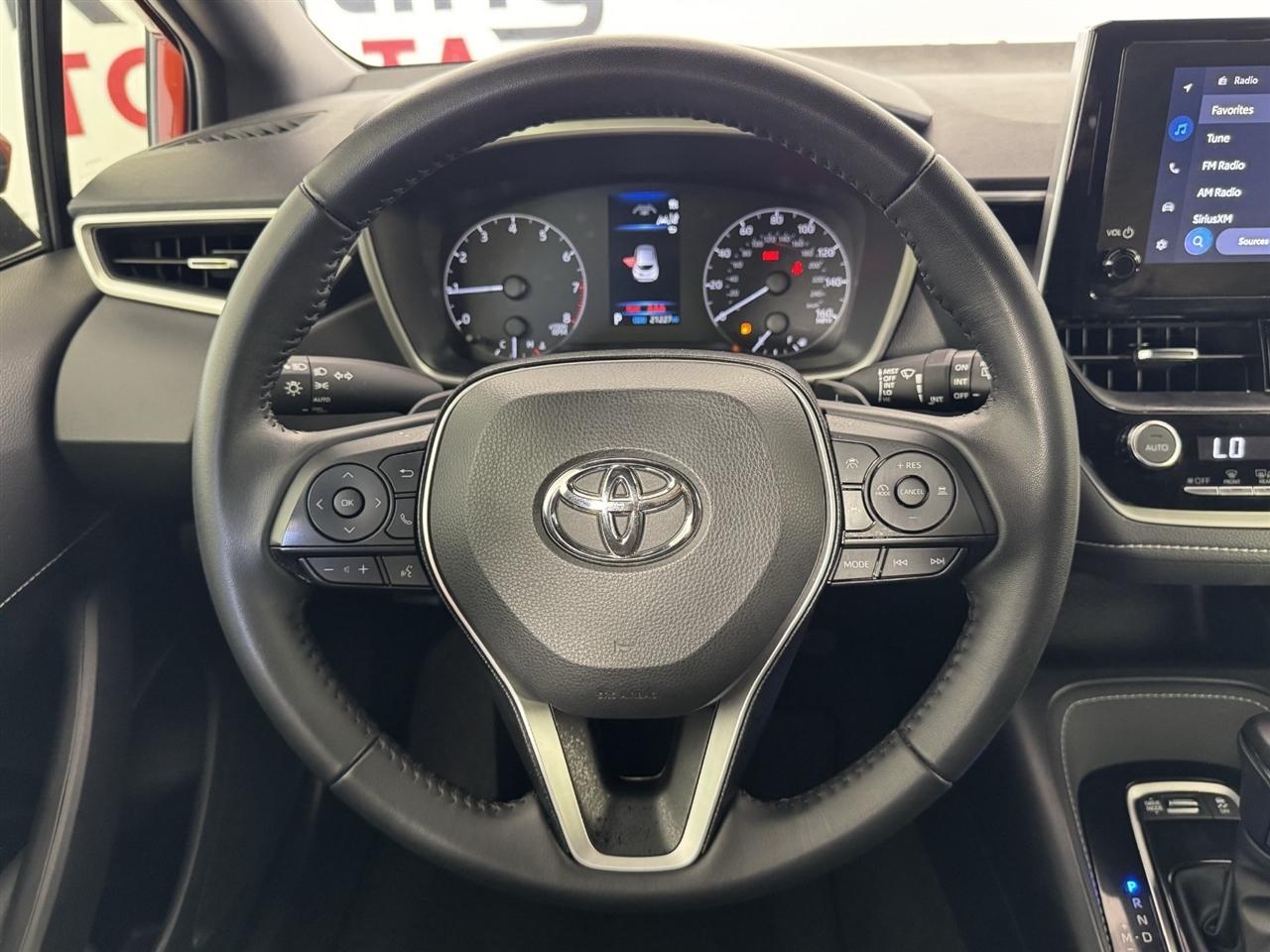 Toyota Corolla SE Hatchback 2025