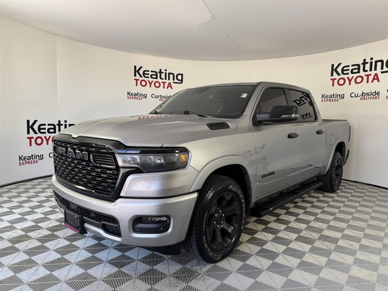 RAM 1500 Lone Star Crew Cab SB 2WD 2025