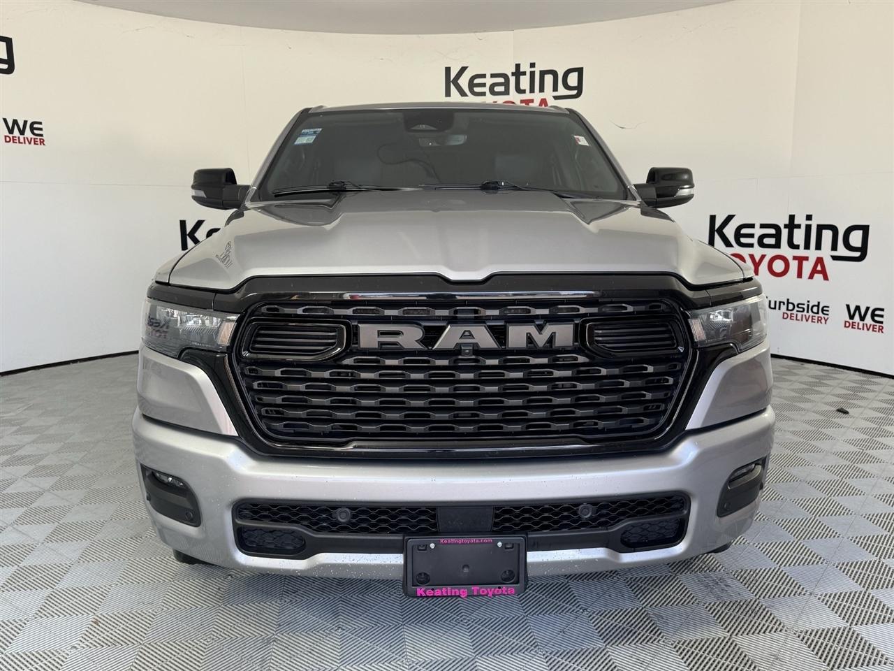 RAM 1500 Lone Star Crew Cab SB 2WD 2025