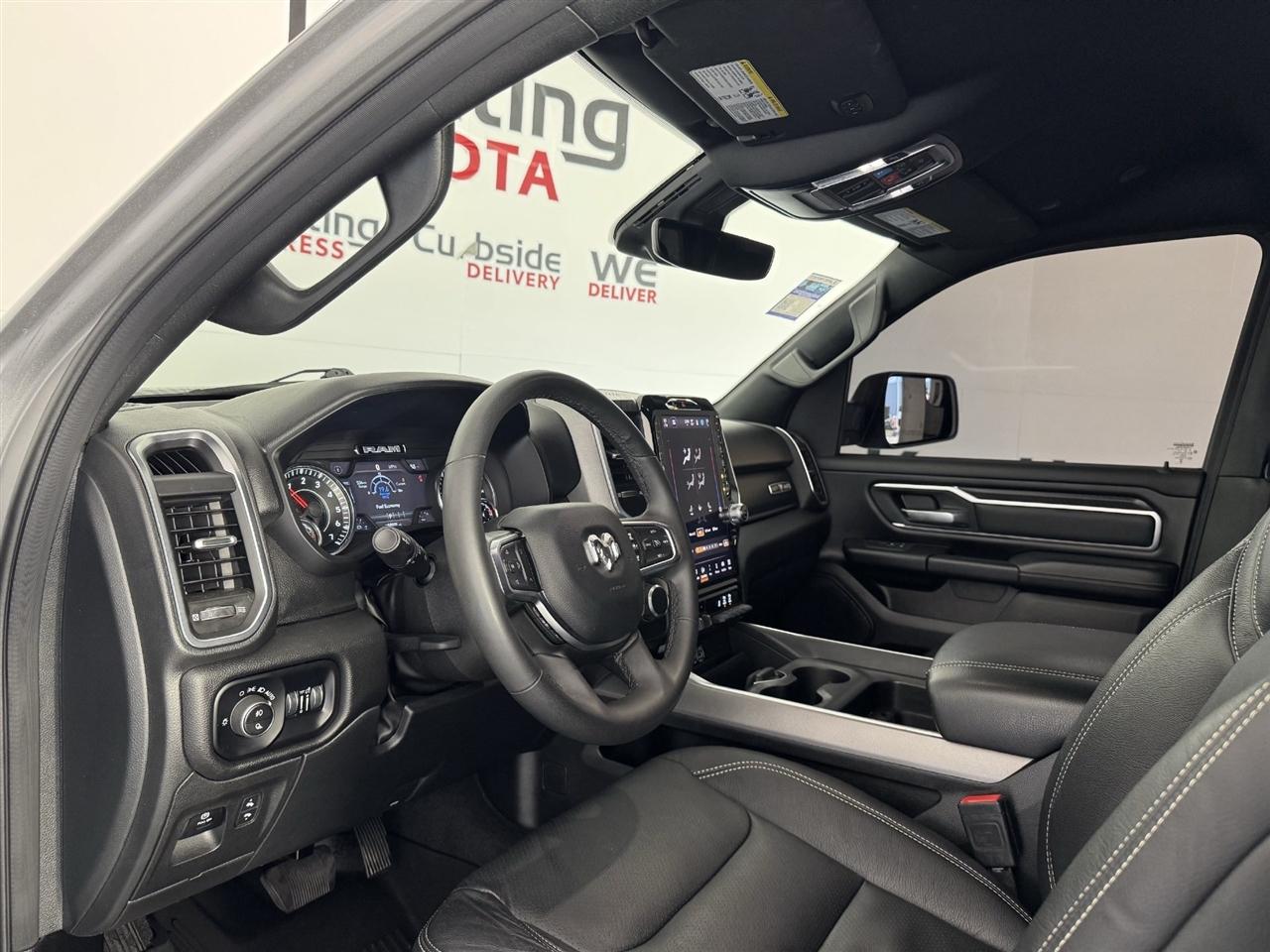 RAM 1500 Lone Star Crew Cab SB 2WD 2025