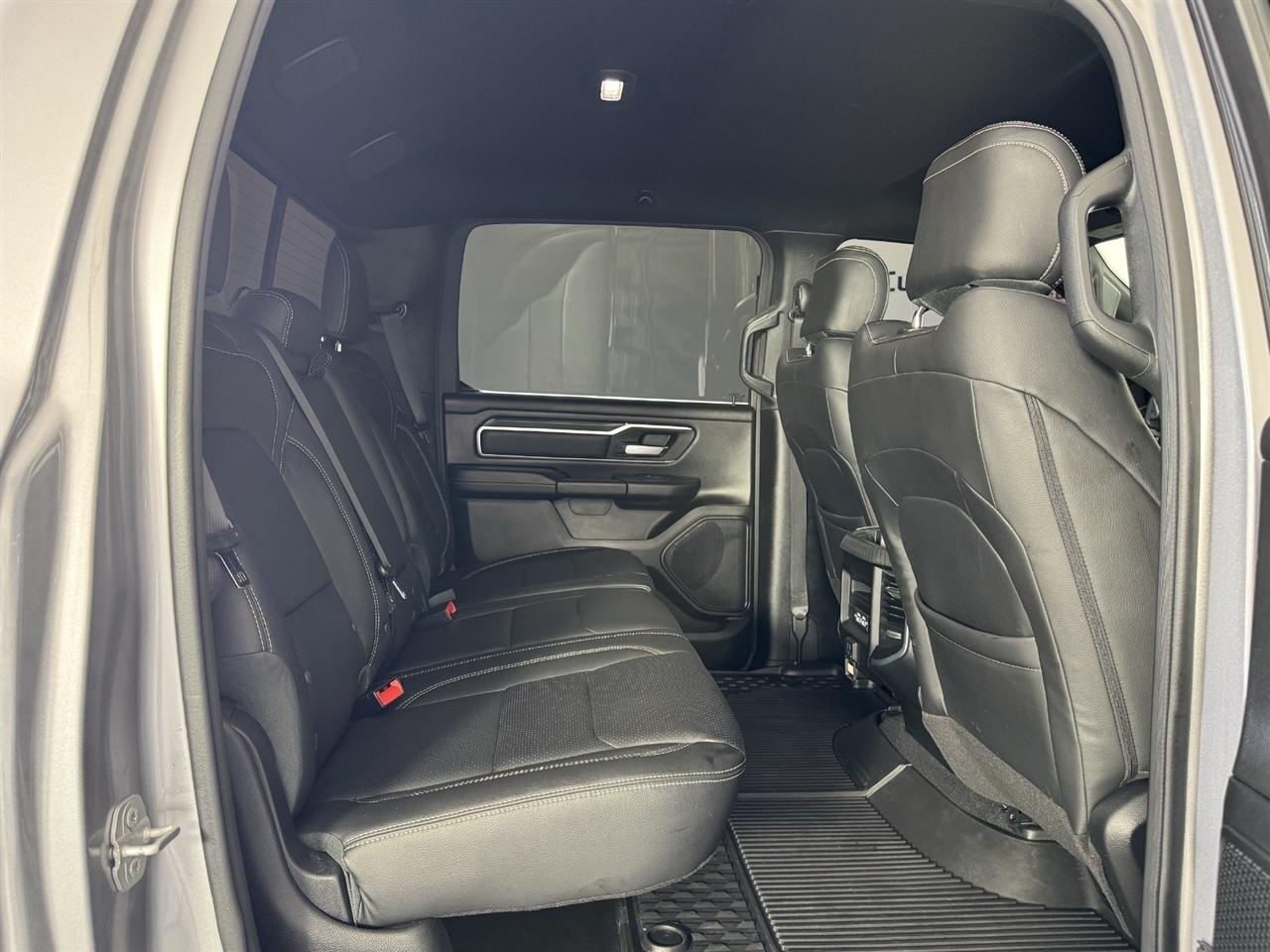 RAM 1500 Lone Star Crew Cab SB 2WD 2025