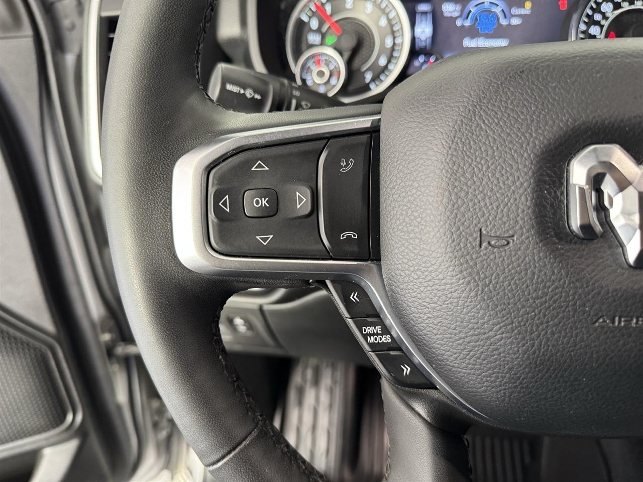 RAM 1500 Lone Star Crew Cab SB 2WD 2025