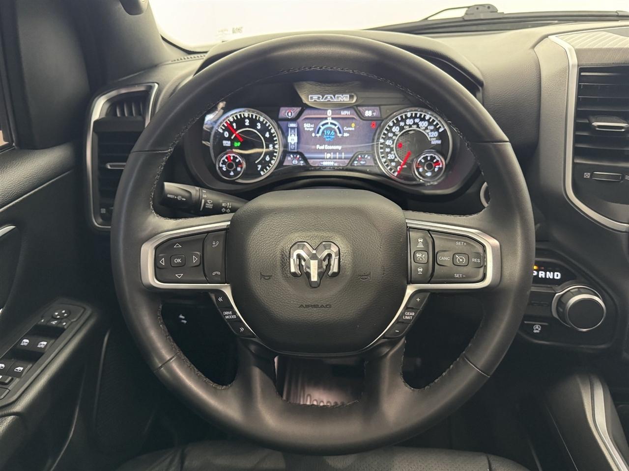 RAM 1500 Lone Star Crew Cab SB 2WD 2025