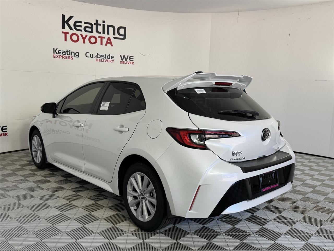 Toyota Corolla SE Hatchback 2027