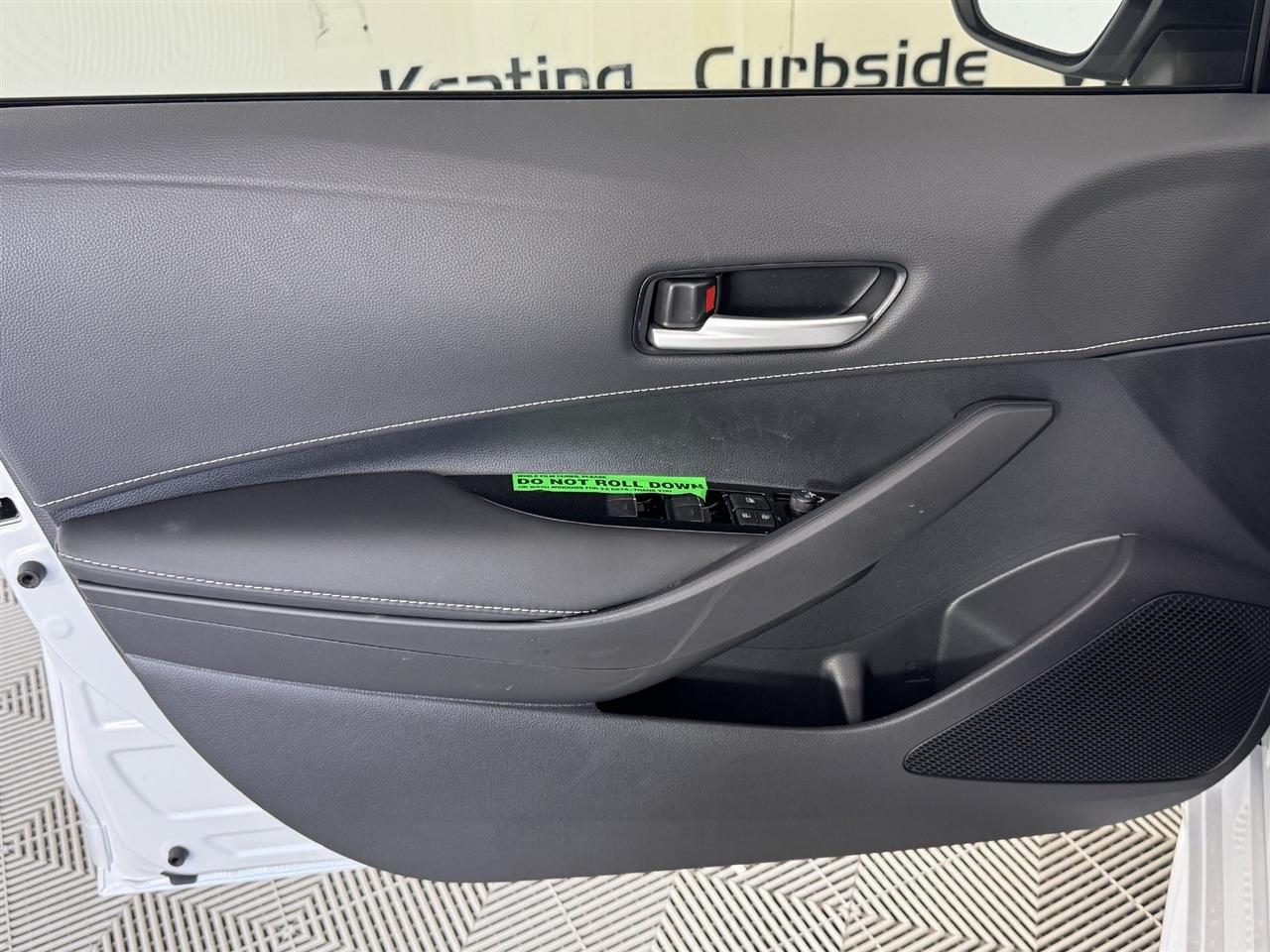 Toyota Corolla SE Hatchback 2027