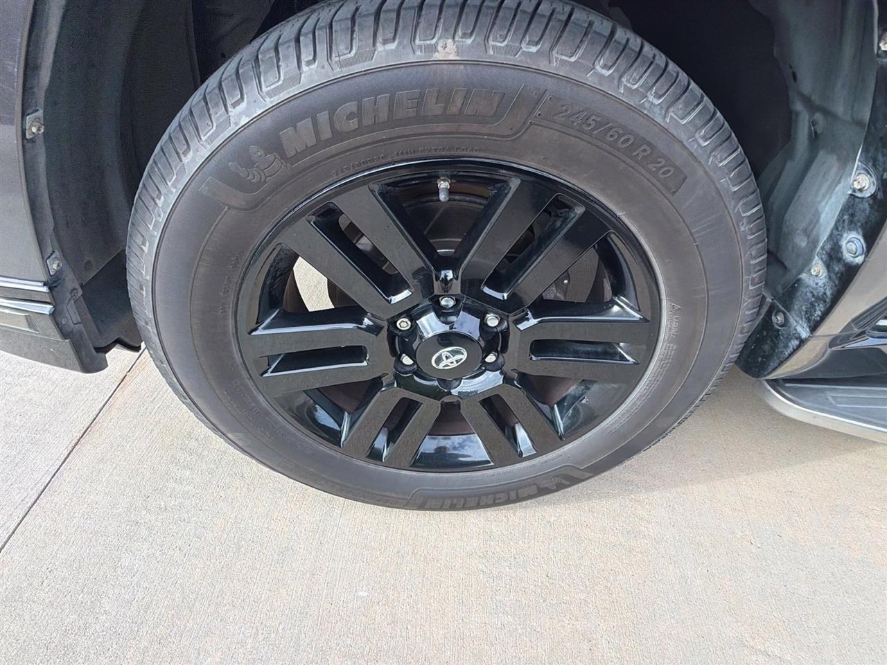 Toyota 4Runner Limited Nightshade Edition 4WD 2020